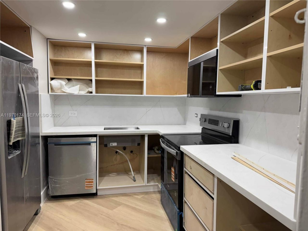 999 Brickell Bay Dr, Unit 2008, Miami, FL 33131 Photo