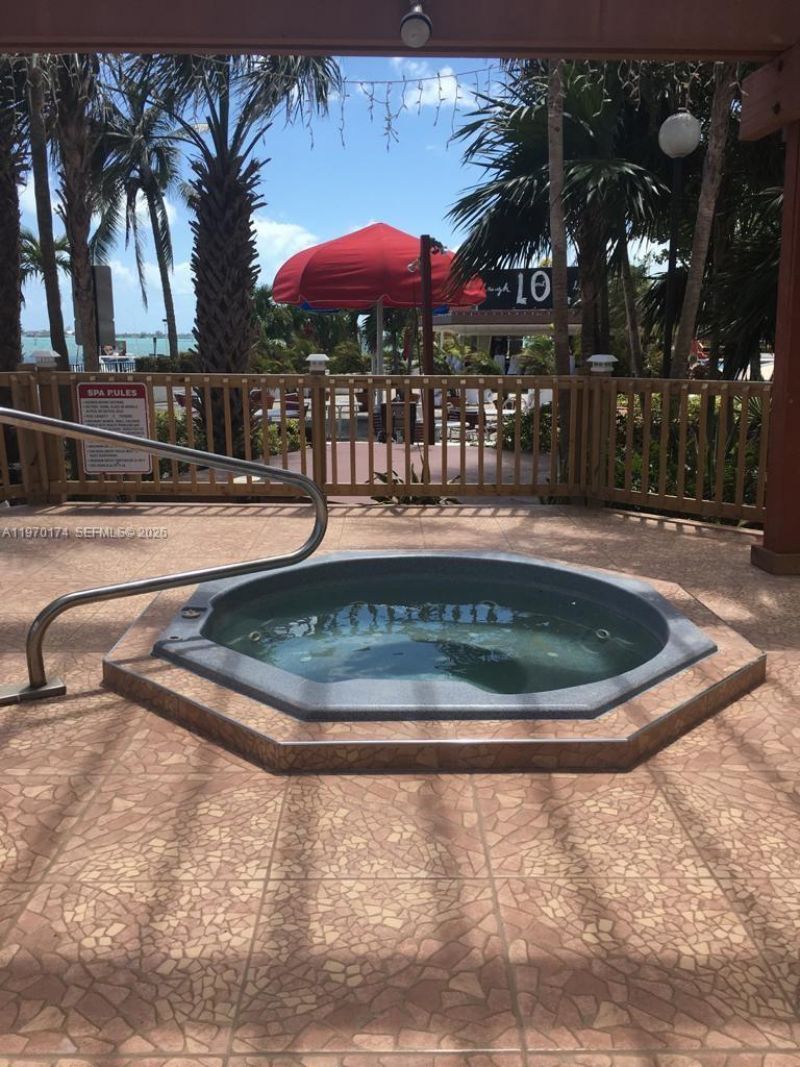 999 Brickell Bay Dr, Unit 2008, Miami, FL 33131 Photo