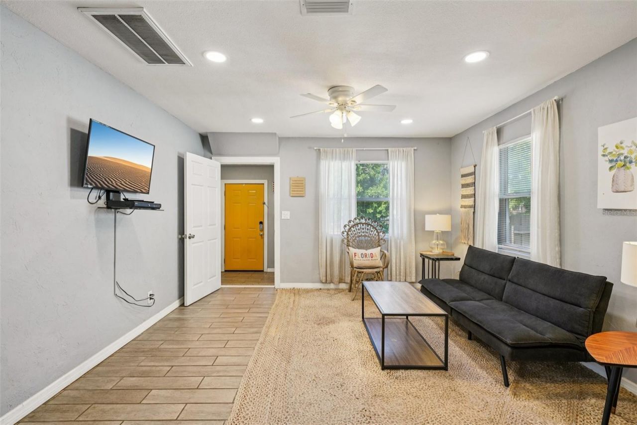 1608 Preston Street S, Saint Petersburg, FL 33712 Photo