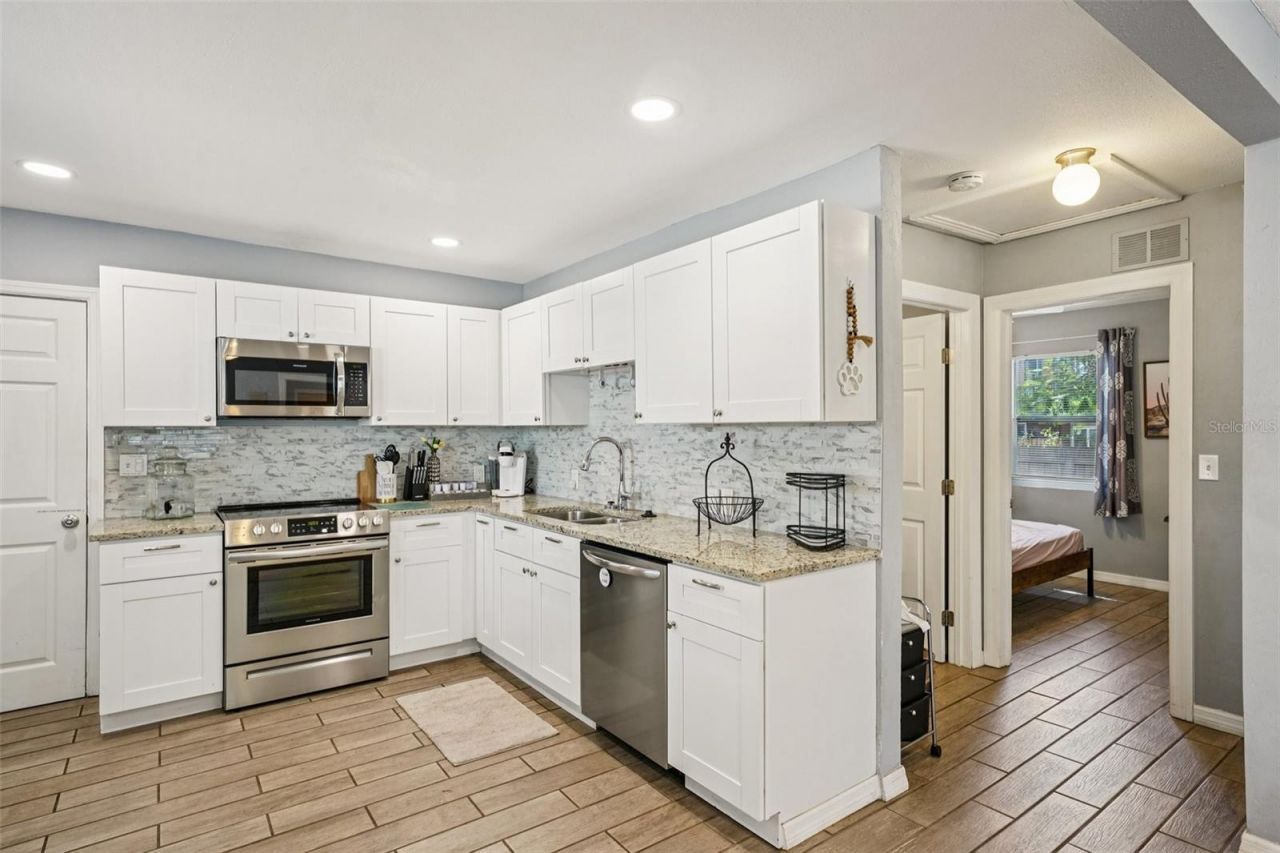 1608 Preston Street S, Saint Petersburg, FL 33712 Photo