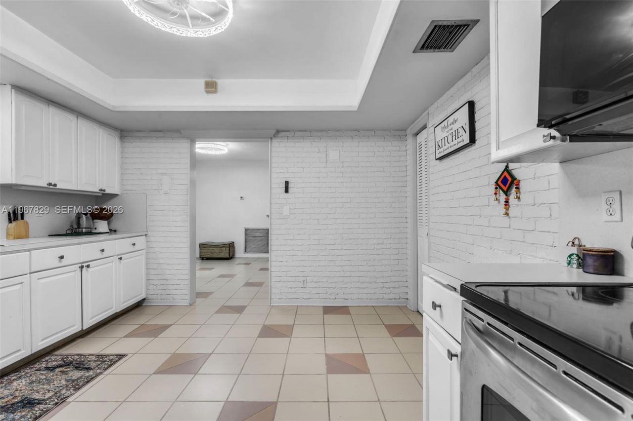 7541 SW 9th St, Plantation, FL 33317 Photo