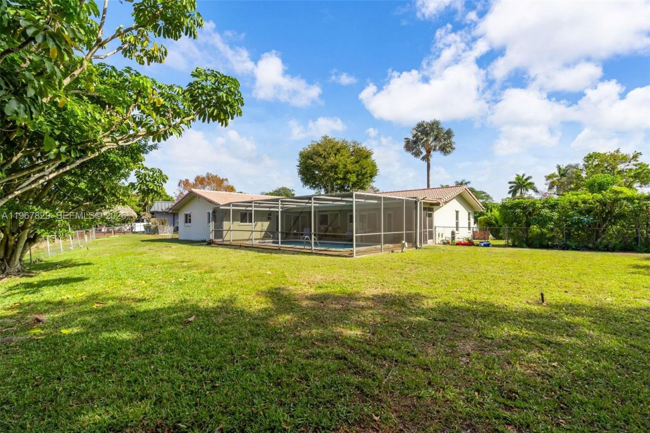 7541 SW 9th St, Plantation, FL 33317 Photo