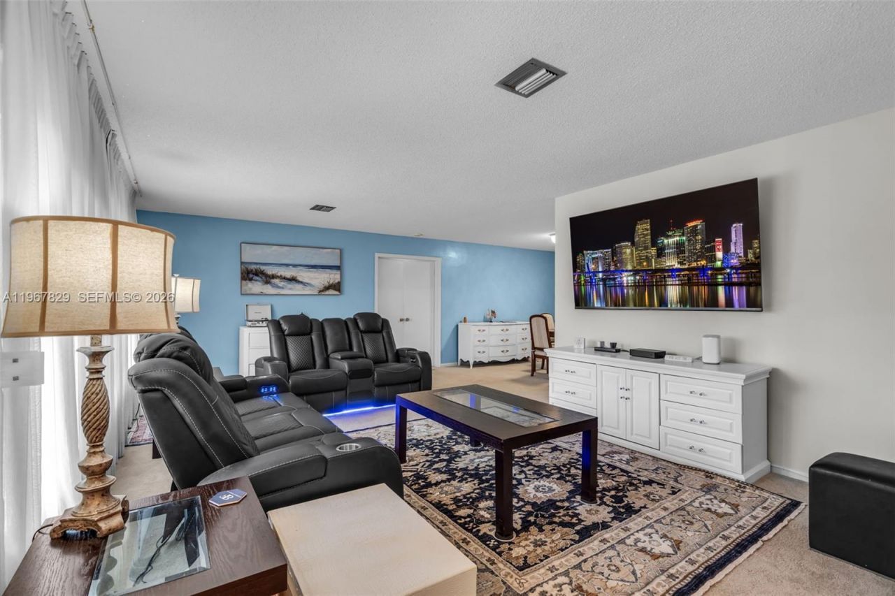 7541 SW 9th St, Plantation, FL 33317 Photo