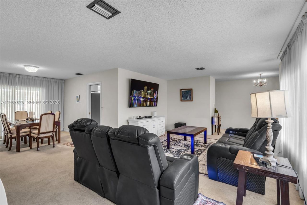 7541 SW 9th St, Plantation, FL 33317 Photo