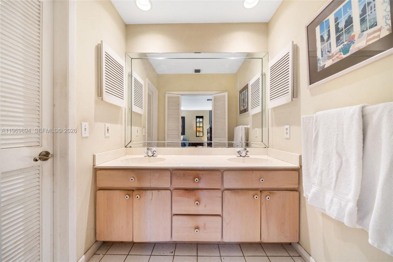 17242 SW 88th Ave, Palmetto Bay, FL 33157 Photo