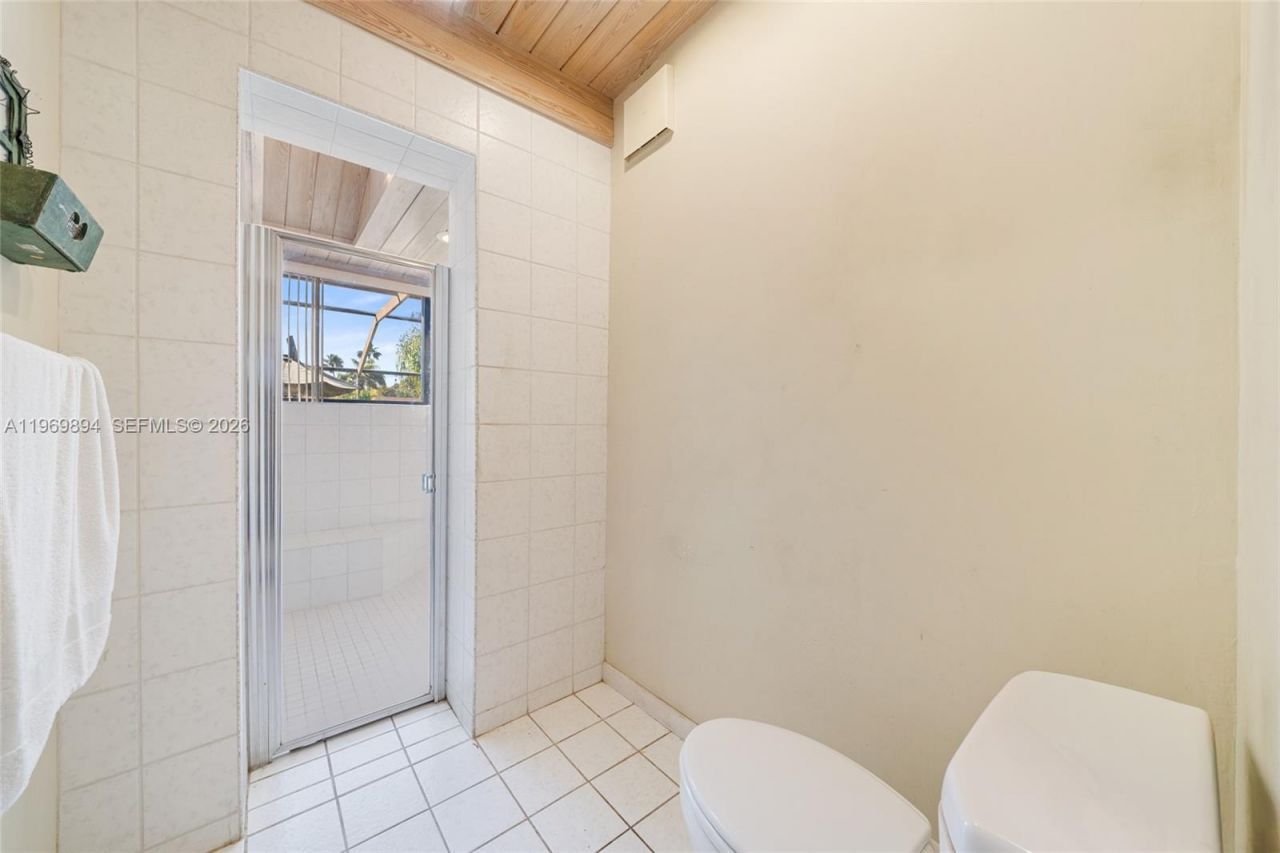 17242 SW 88th Ave, Palmetto Bay, FL 33157 Photo