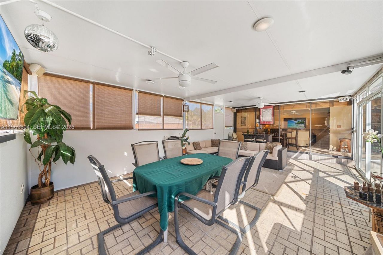 17242 SW 88th Ave, Palmetto Bay, FL 33157 Photo