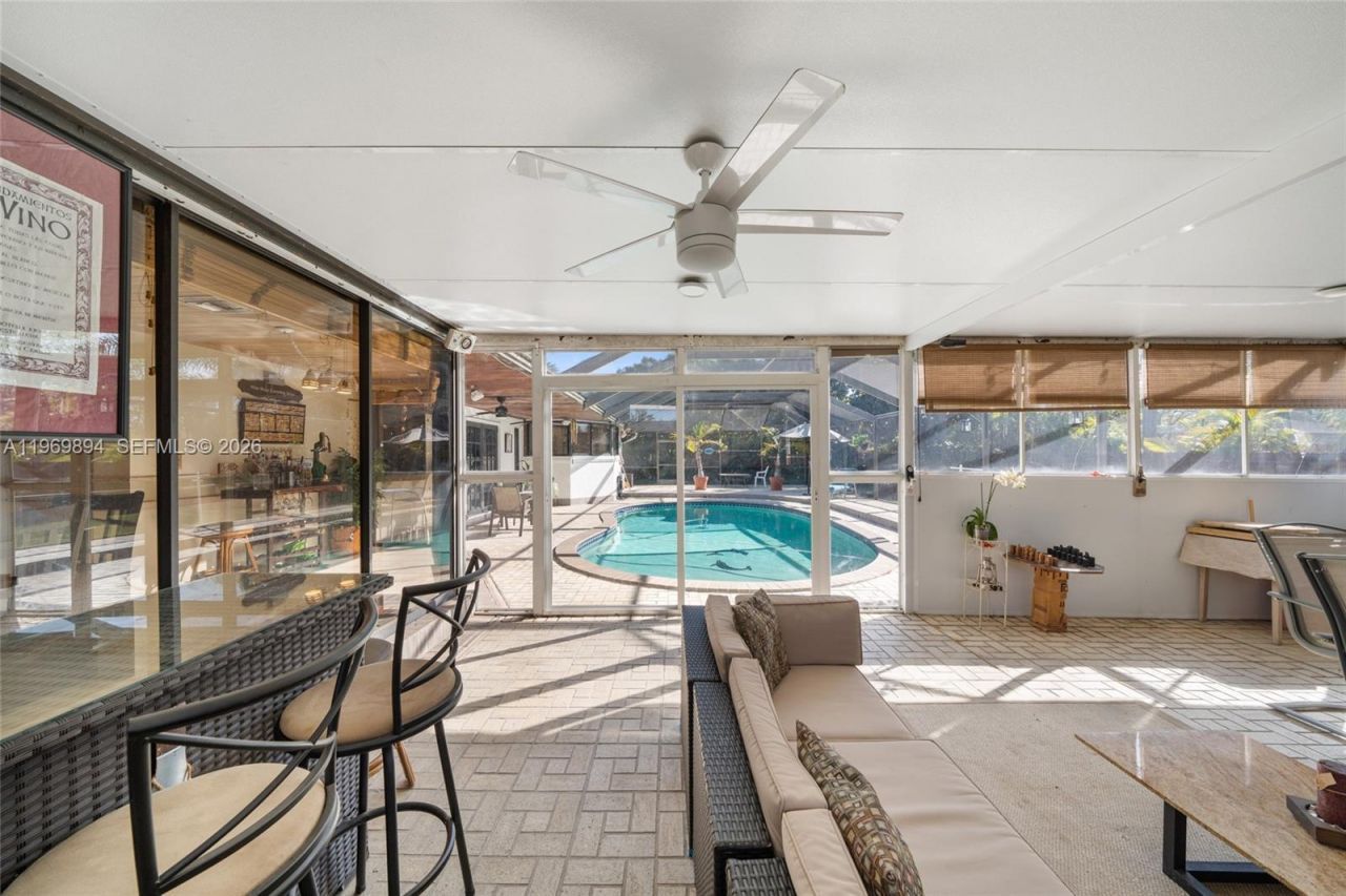 17242 SW 88th Ave, Palmetto Bay, FL 33157 Photo