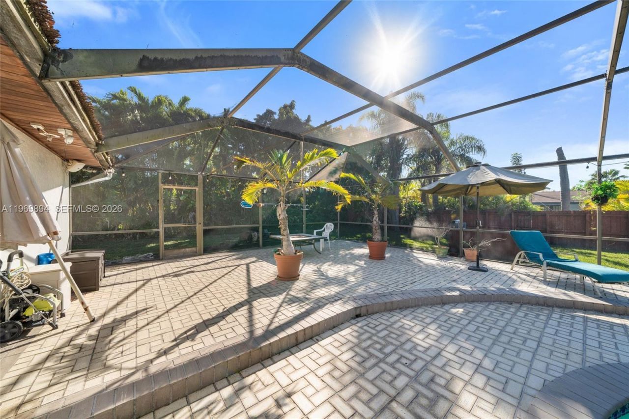 17242 SW 88th Ave, Palmetto Bay, FL 33157 Photo