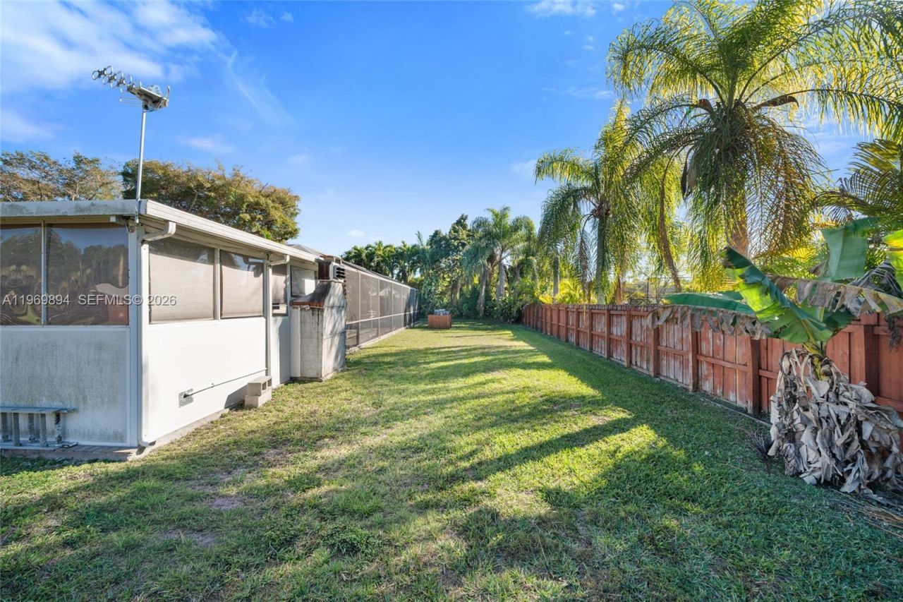 17242 SW 88th Ave, Palmetto Bay, FL 33157 Photo