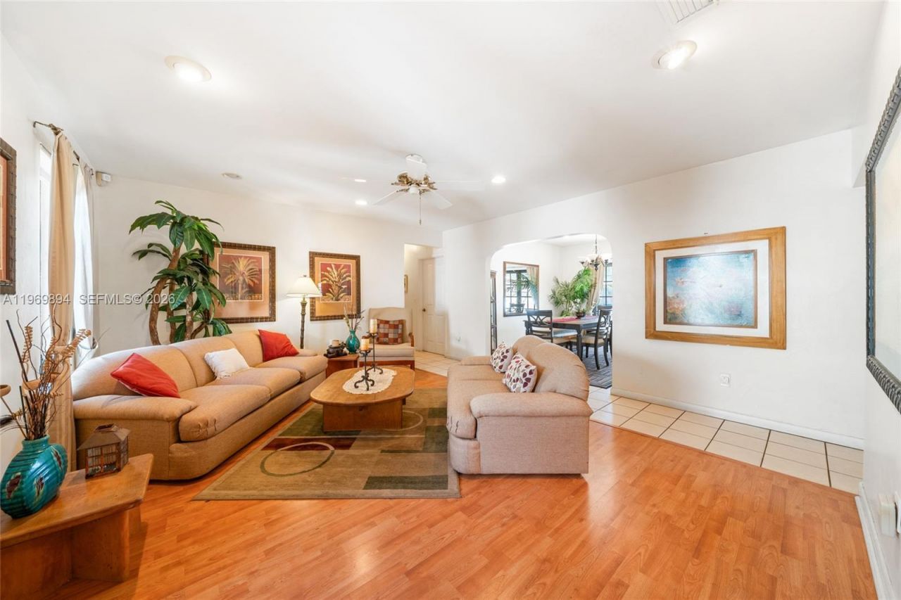 17242 SW 88th Ave, Palmetto Bay, FL 33157 Photo