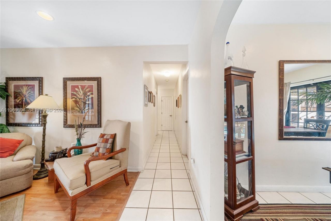 17242 SW 88th Ave, Palmetto Bay, FL 33157 Photo