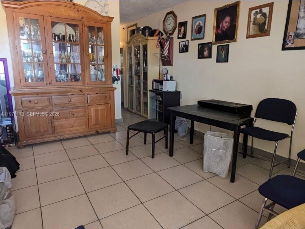 4001 NW 31st Ave, Lauderdale Lakes, FL 33309 Photo