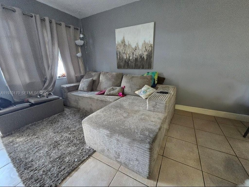 4001 NW 31st Ave, Lauderdale Lakes, FL 33309 Photo