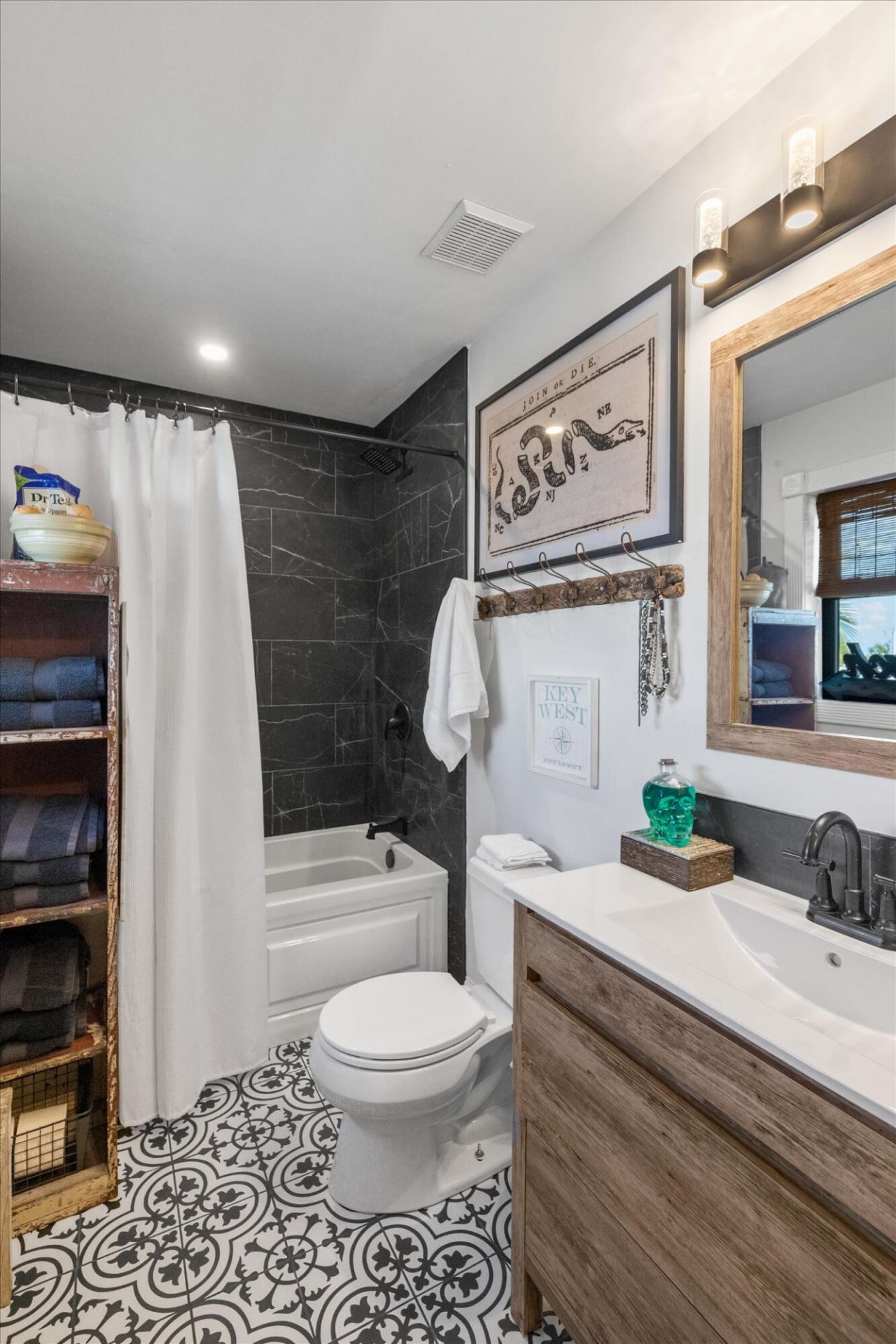 5 El Monte Lane, Big Coppitt, FL 33040 Photo