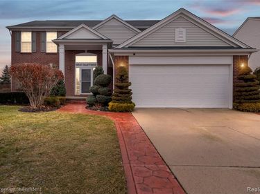 56543 Hastings Drive, Macomb Twp, MI 48042