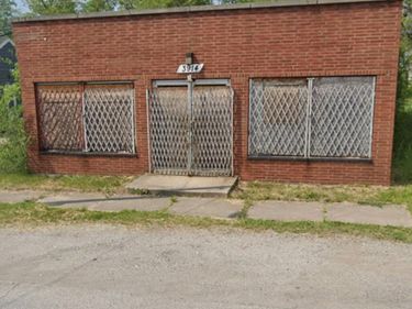 3906 W 11th Avenue, Gary, IN 46404