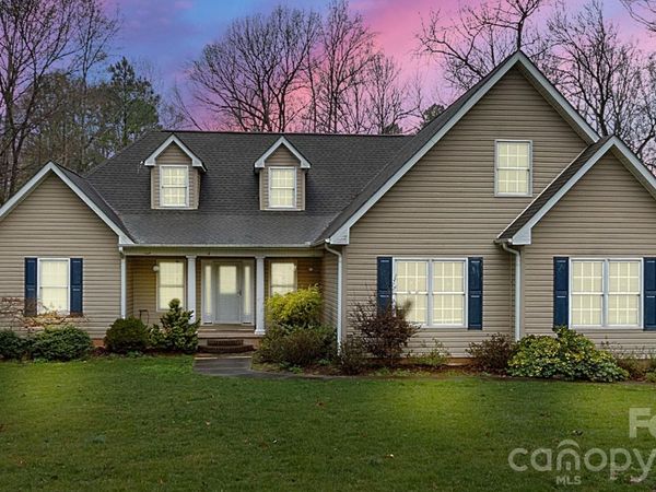 2853 Wimbledon Drive, Gastonia, NC 28056