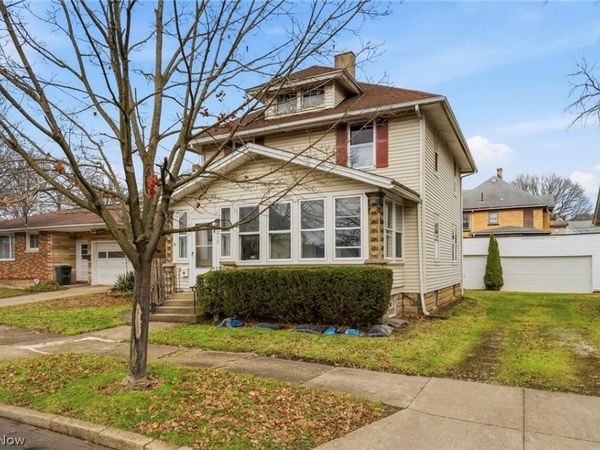 216 Parkview Street NE, Massillon, OH 44646