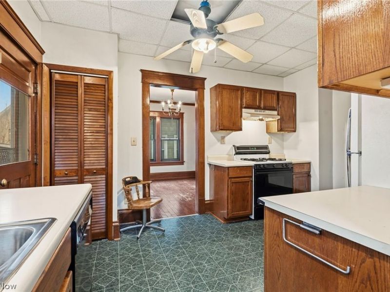 216 Parkview Street NE, Massillon, OH 44646 Photo 12