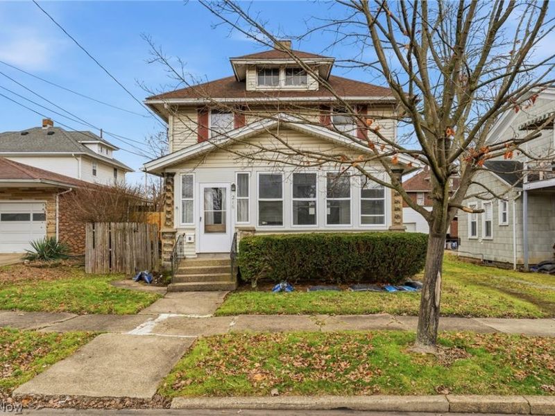 216 Parkview Street NE, Massillon, OH 44646 Photo 3