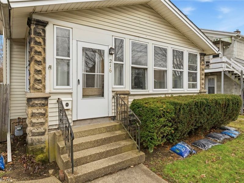 216 Parkview Street NE, Massillon, OH 44646 Photo 4