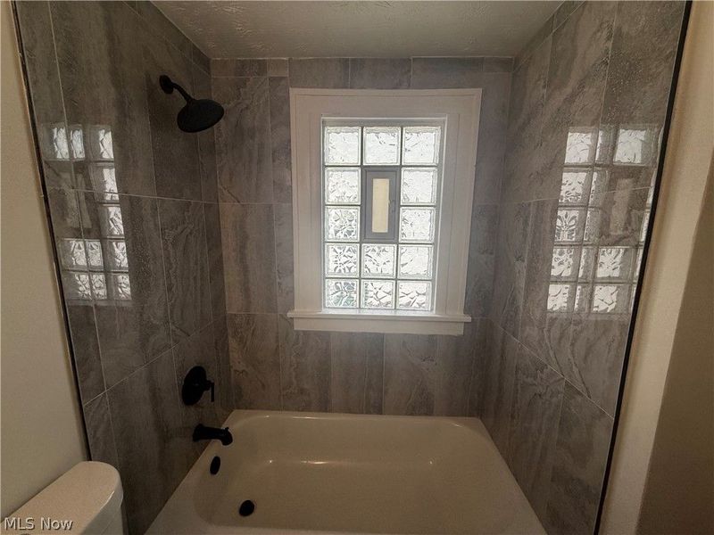 7111 Hampstead Avenue, Parma, OH 44129 Photo 13