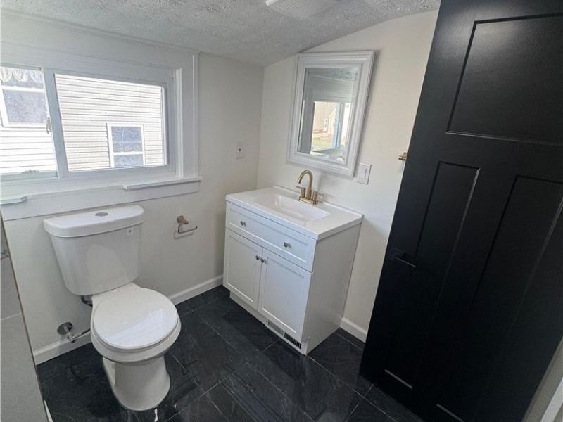 7111 Hampstead Avenue, Parma, OH 44129 Photo 16