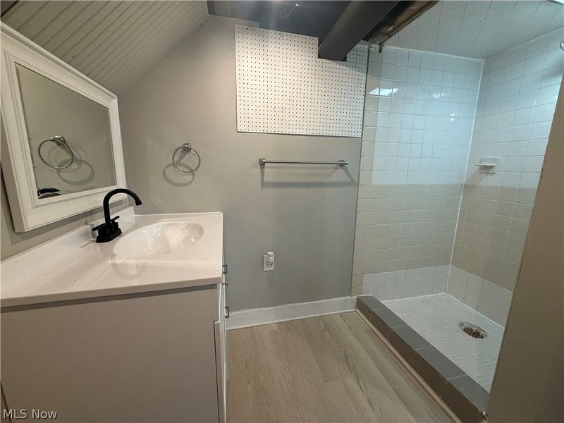 7111 Hampstead Avenue, Parma, OH 44129 Photo 23