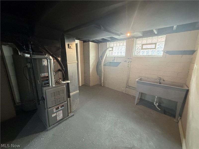 7111 Hampstead Avenue, Parma, OH 44129 Photo 24