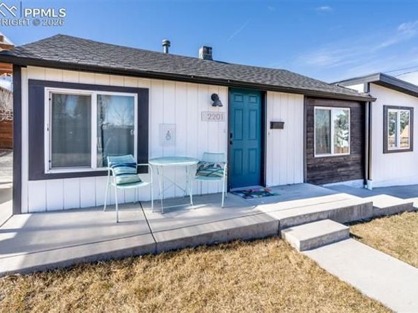 2201 W Warren Avenue, Englewood, CO 80110