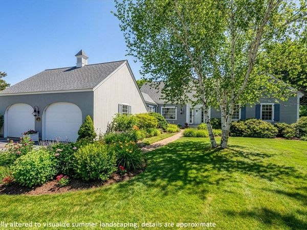 39 Spruce Run Dr, Brewster, MA 02631