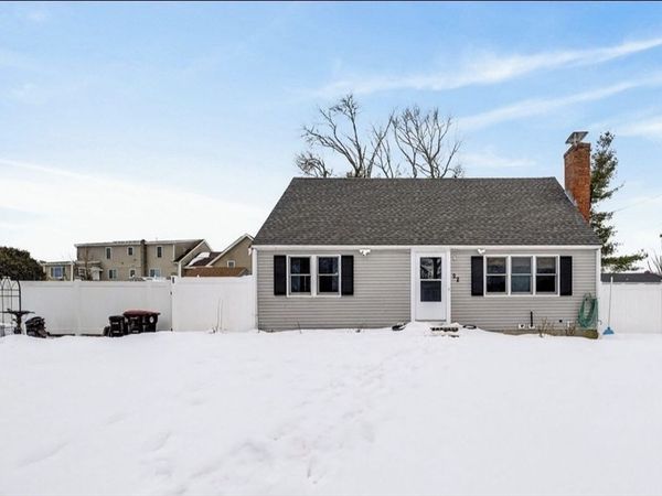 22 Eames Ave, Brockton, MA 02302