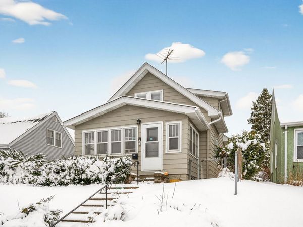 1128 Magnolia Avenue E, Saint Paul, MN 55106