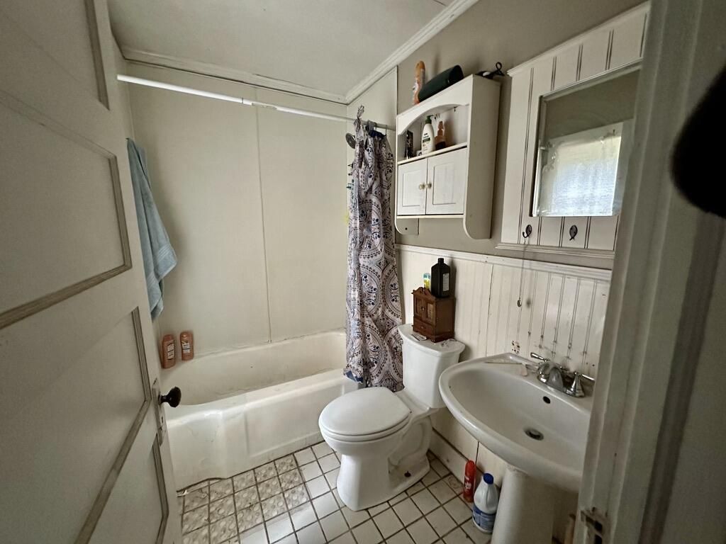 1420 N Highway 52 Photo 13