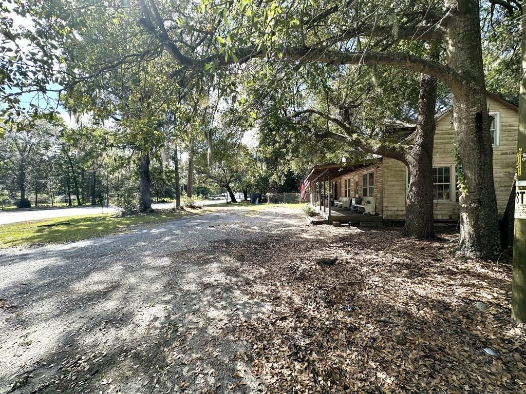 1420 N Highway 52 Photo 6