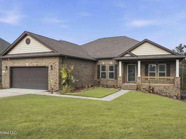 9553 Woodrow Place, Biloxi, MS 39532