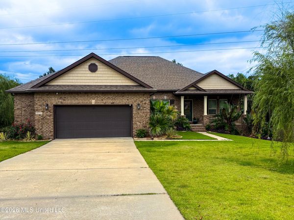 9553 Woodrow Place, Biloxi, MS 39532