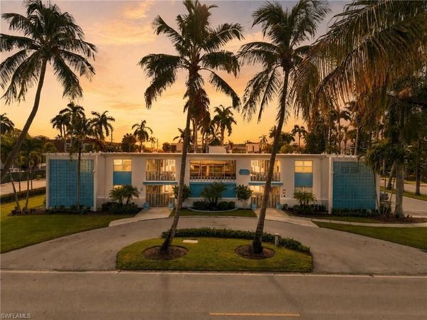1295 Gulf Shore BLVD S, Unit 134, NAPLES, FL 34102