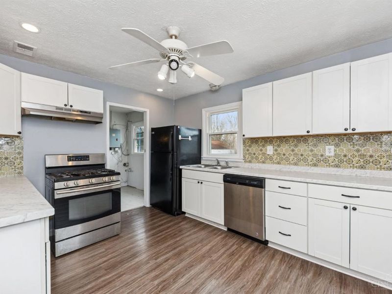 2412 Findlater Court, Cincinnati, OH 45230 Photo 6