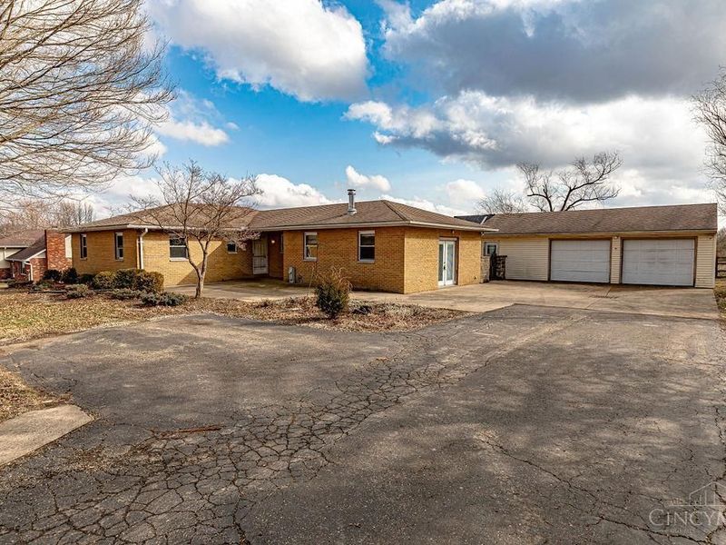 8179 Pleasant Valley Road, Camden, OH 45311 Photo 2