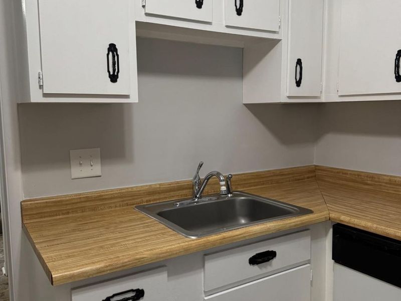 22 Oakwood Court, Cincinnati, OH 45246 Photo 11