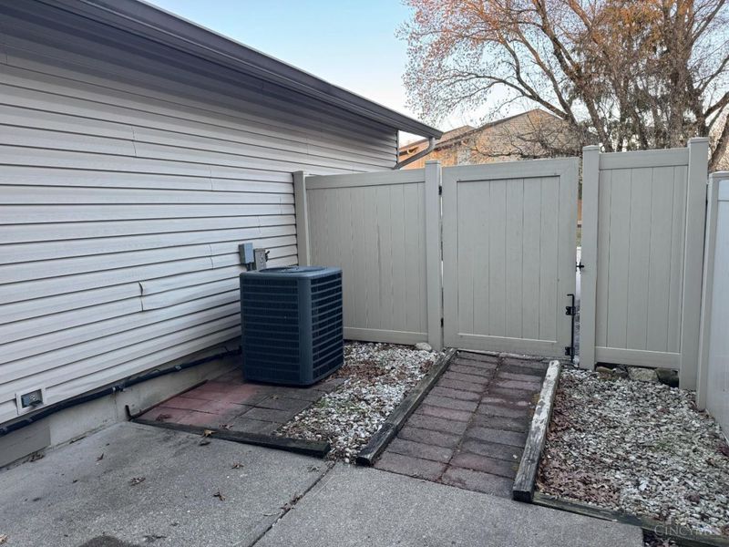 22 Oakwood Court, Cincinnati, OH 45246 Photo 36