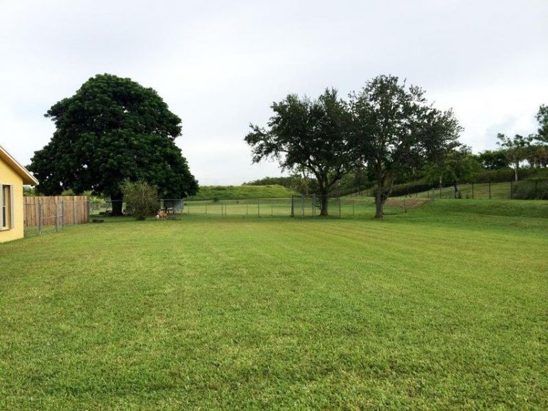 221 Bilbao Street, Royal Palm Beach, FL 33411 Photo