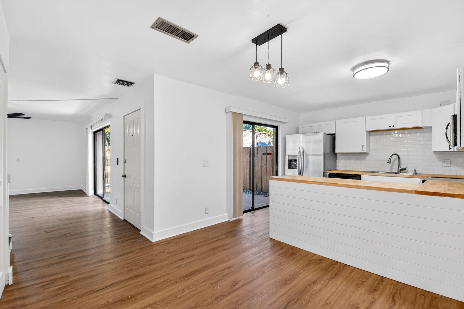 198 Lake Arbor Drive, Palm Springs, FL 33461 Main Photo