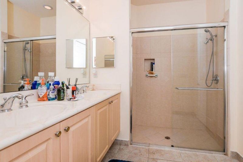 204 Mariner Bay Boulevard, Fort Pierce, FL 34949 Photo