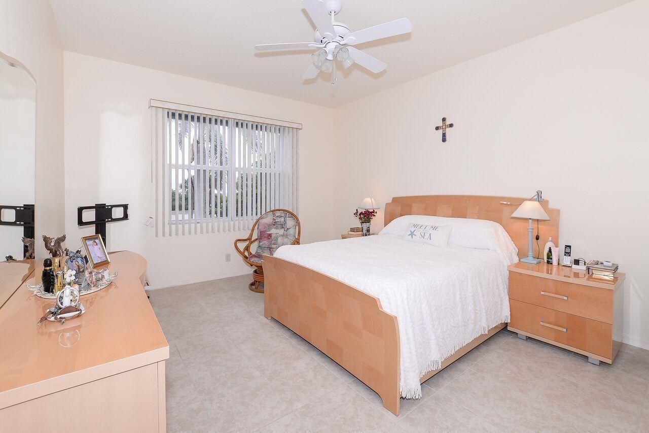 204 Mariner Bay Boulevard, Fort Pierce, FL 34949 Photo