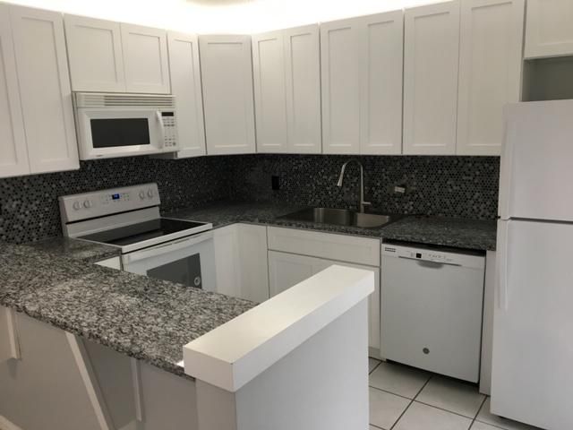 1215 12th Lane, Palm Beach Gardens, FL 33418 Photo