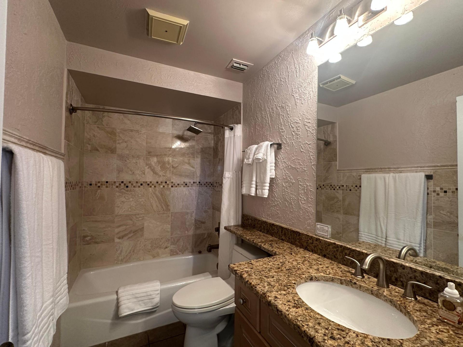 402 Club Drive, Palm Beach Gardens, FL 33418 Photo