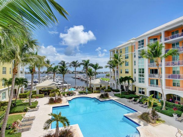 806 E Windward Way, Unit 313, Lantana, FL 33462